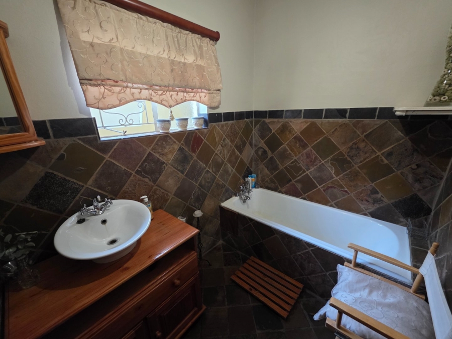 4 Bedroom Property for Sale in Dan Pienaar Free State